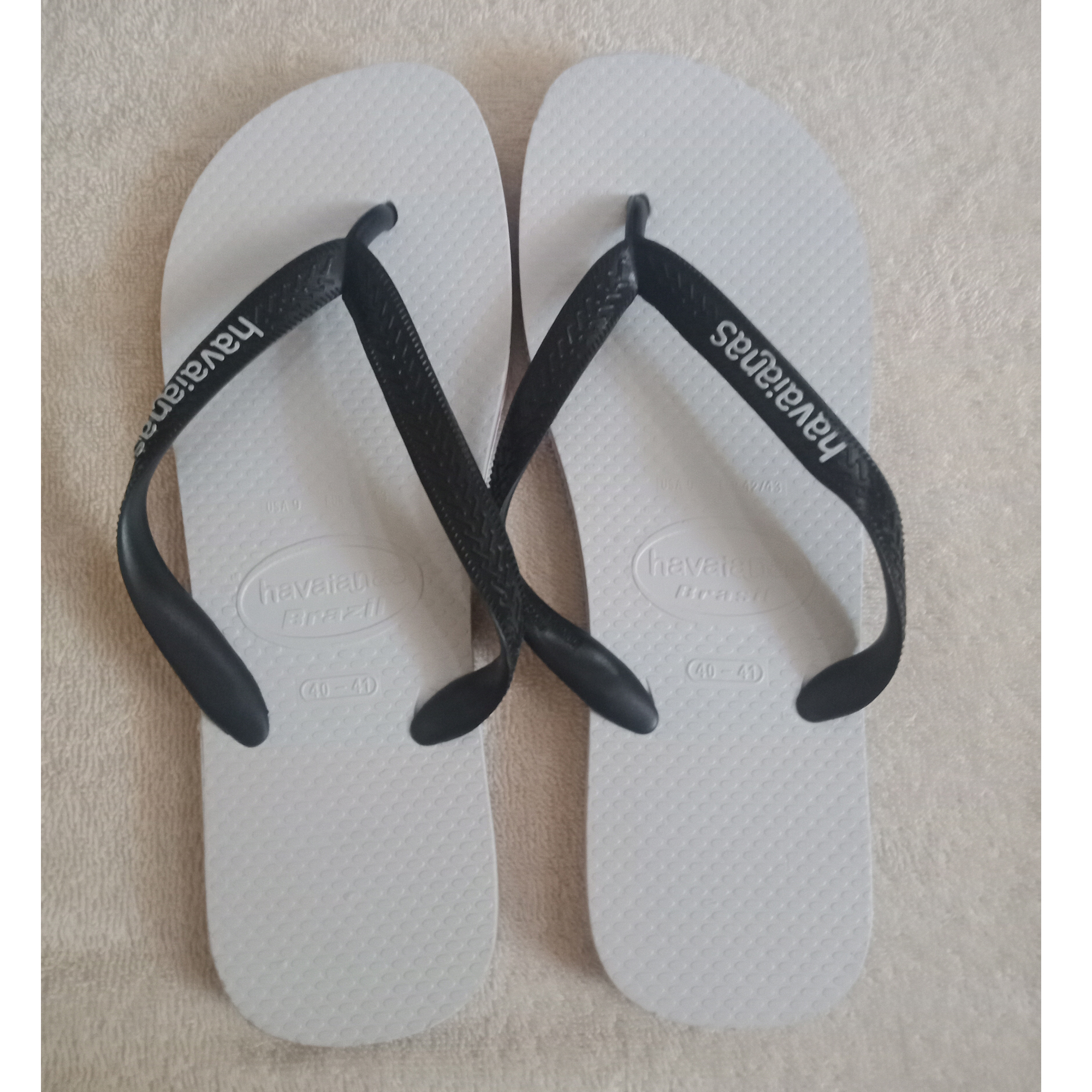 havaianas slip ons