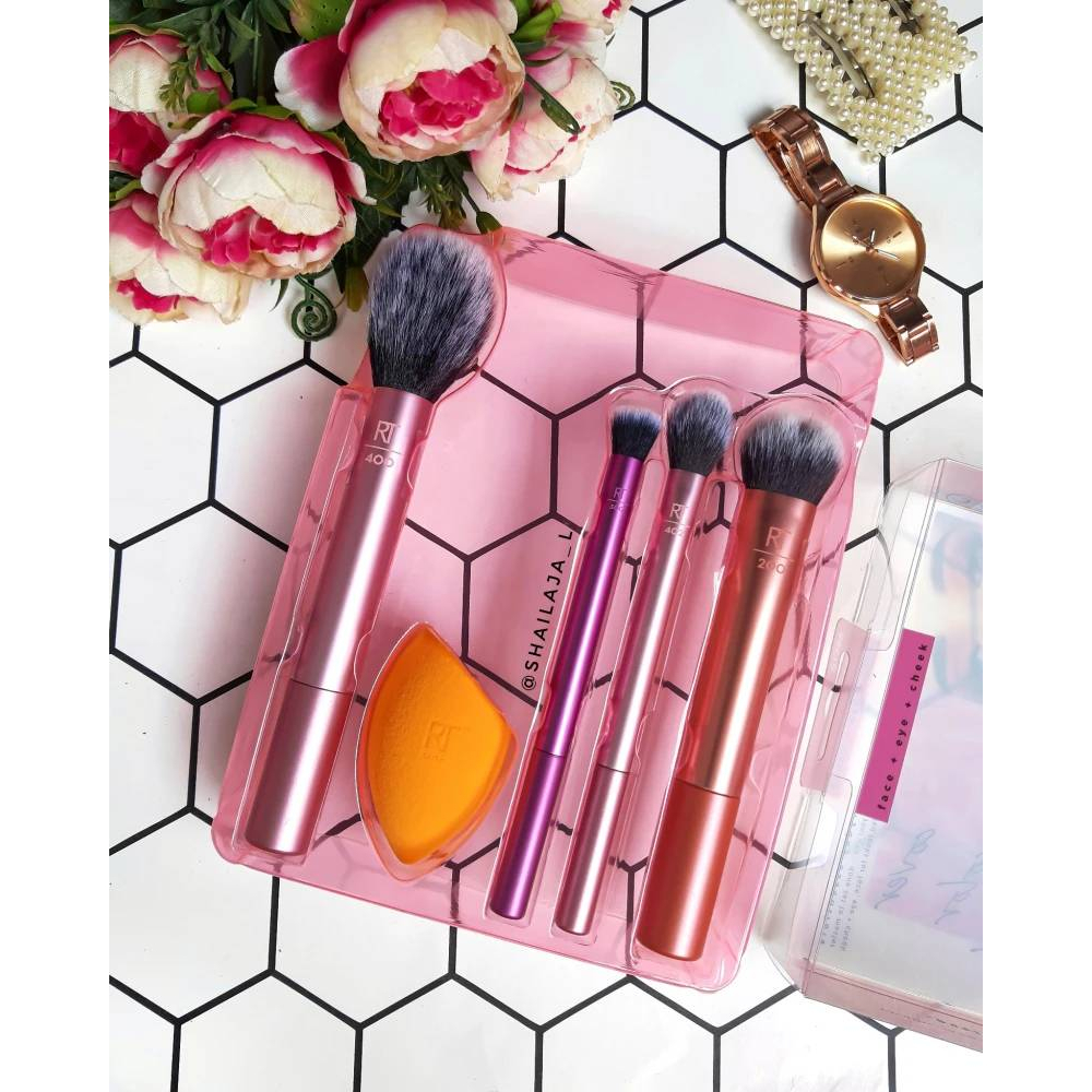 Real Techniques Everyday Essentials Makeup Brush Kit - 5pc