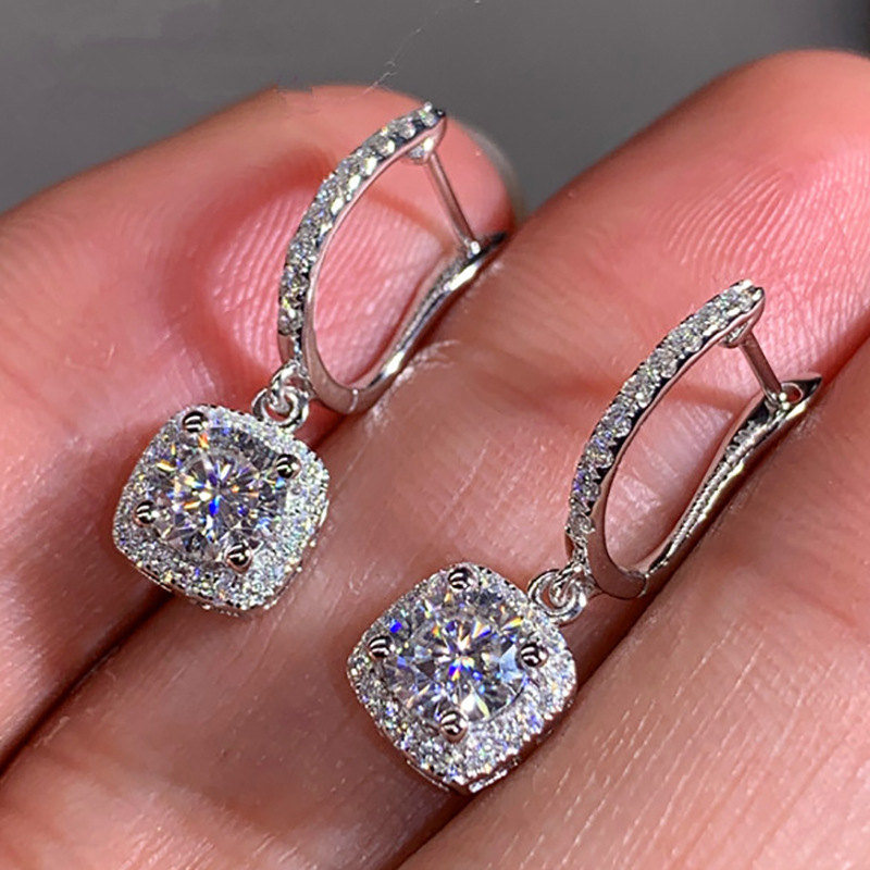 Exquisite Women's Micro Inlaid Zircon Versatile Earrings and Accessories