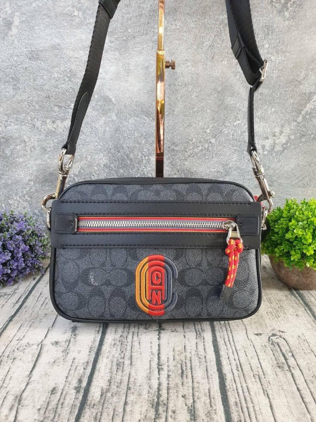 Coach Men's Crossbody Bag Academy Crossbody in Charcoal Signature