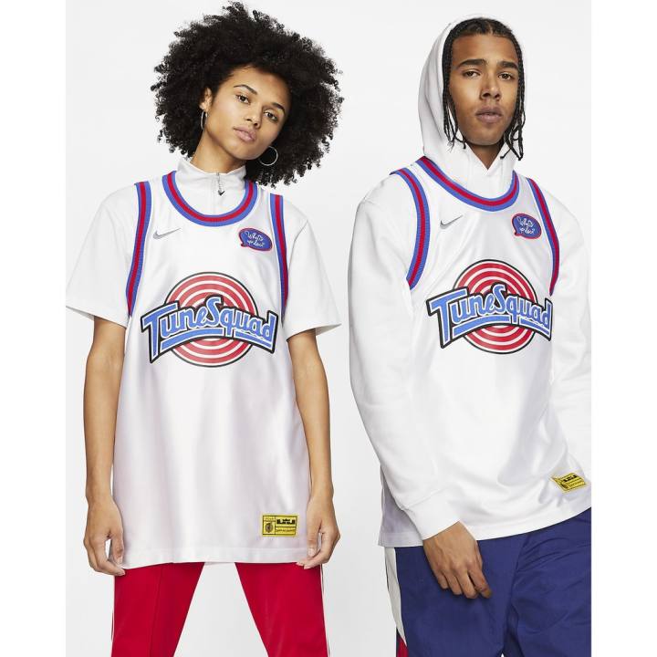 tune squad jersey lebron
