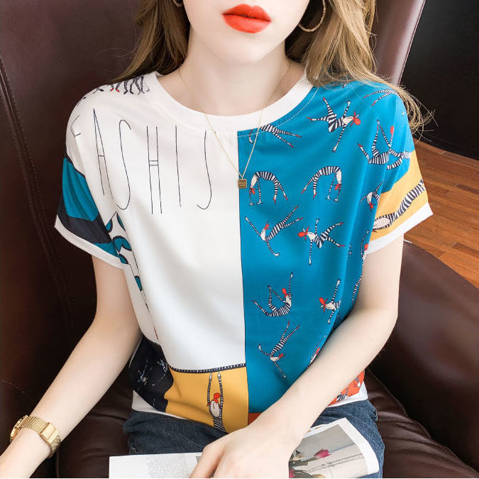 แขนสั้นของผู้หญิง2022แฟชั่นใหม่ฤดูร้อนการออกแบบความรู้สึกซอกเสื้อยืดของ ...