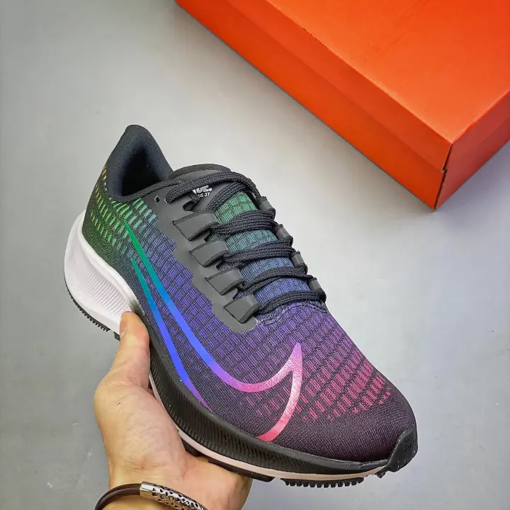 breathable nike trainers