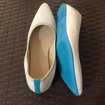 flats with blue sole