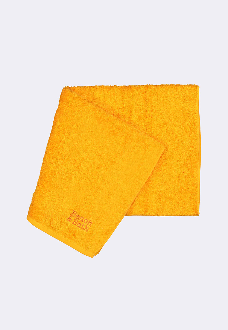 bench body bath towel