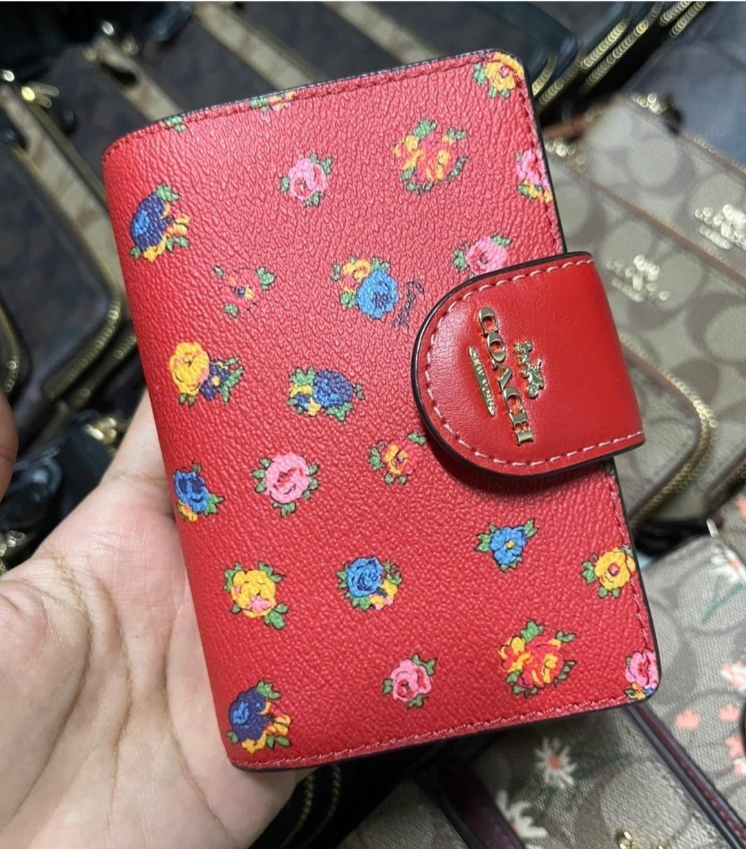 Coach Medium Corner Zip Wallet With Mini Vintage Rose Print Design C9934 In  Red Color | Lazada PH