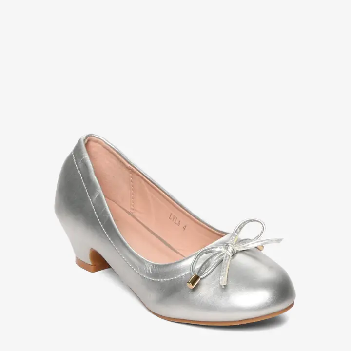 girls silver pumps
