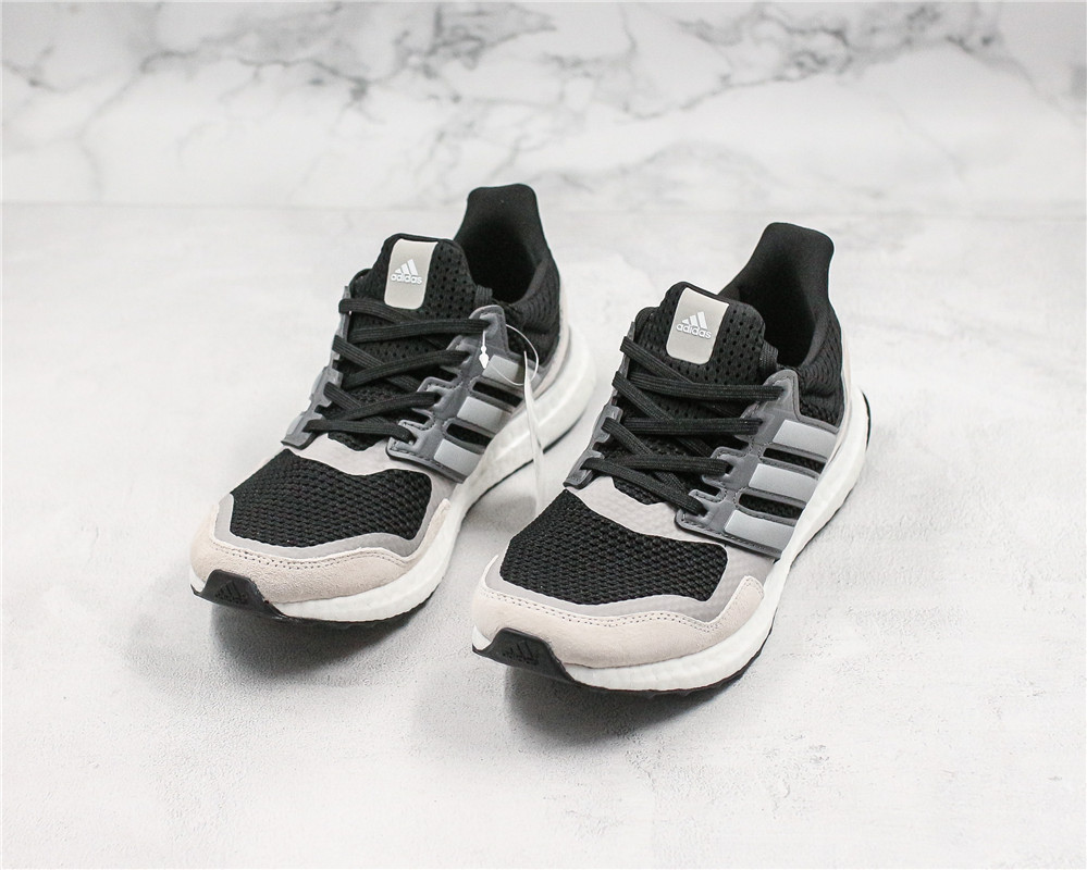 ultra boost s&l running shoes