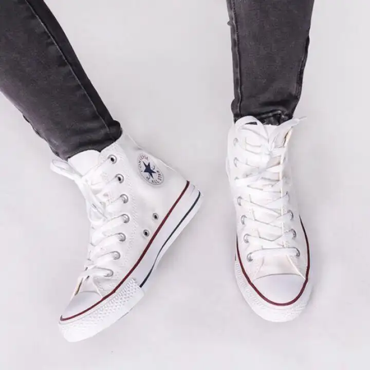 chucks taylor