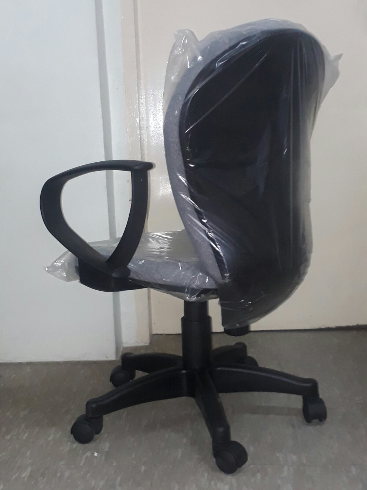 Alverstone Heavy Duty Office Chair Mid Back Chair Swivel Chair Computer  Chair Executive Chair Study Chair Conference Chair