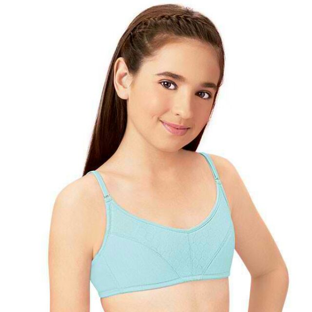 Cosmic Closet - AVON Peyton 3-piece Beginner's Bra Set MISSY TWEENS Baby Bra  Every girl's first bra. - Fits 8-14 years old - Light-colored intimates  that fit comfortably for daily school wear 