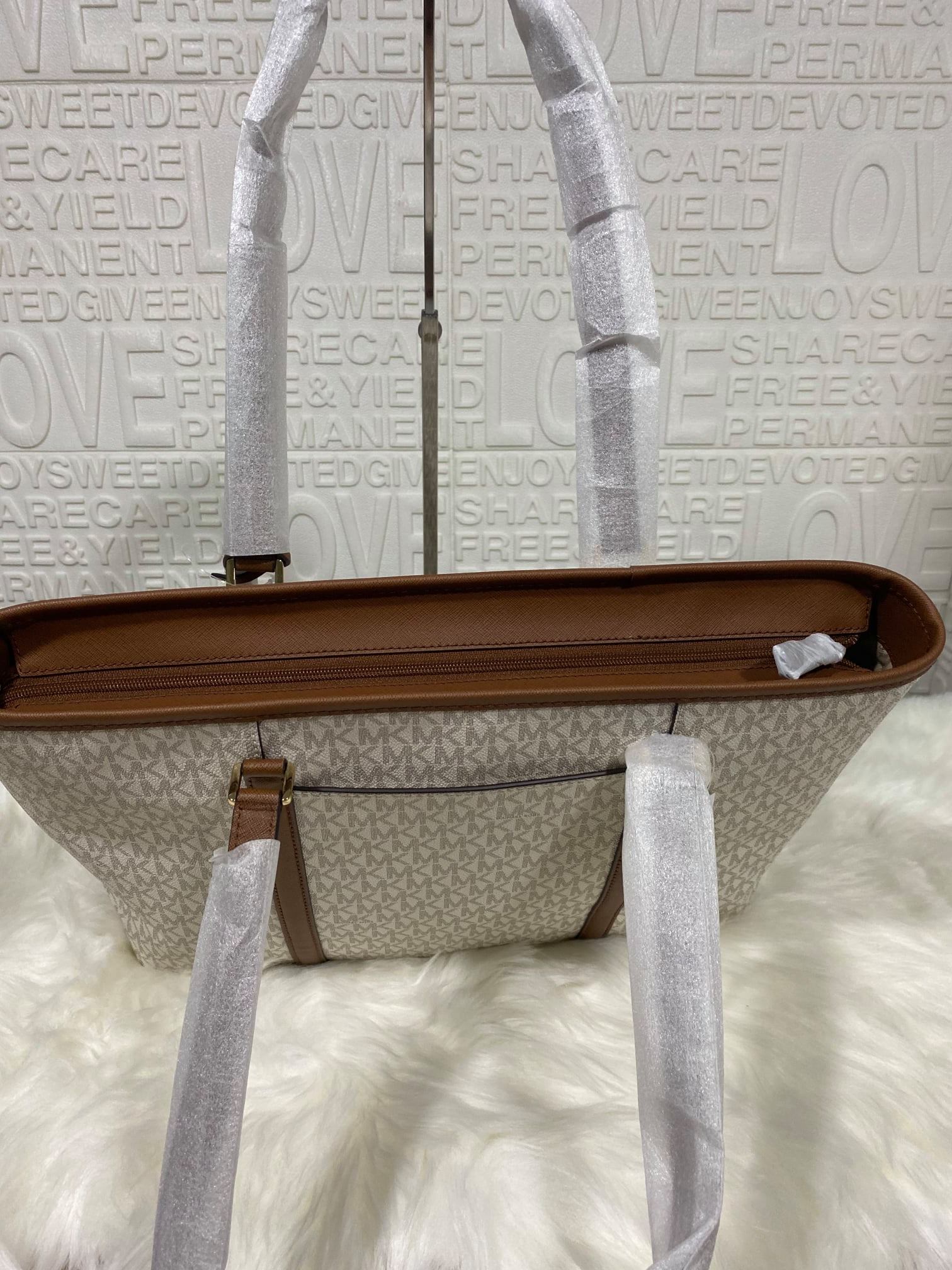 MICHAEL KORS SADY MULTIFUNCTIONAL TOP ZIP TOTE LARGE-VANILLA