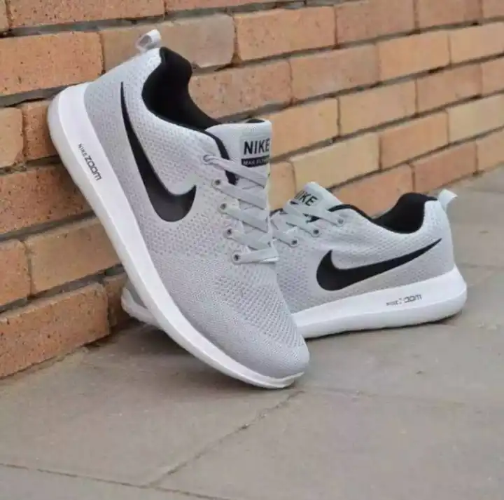 NIKE zoom for women and men shoes 