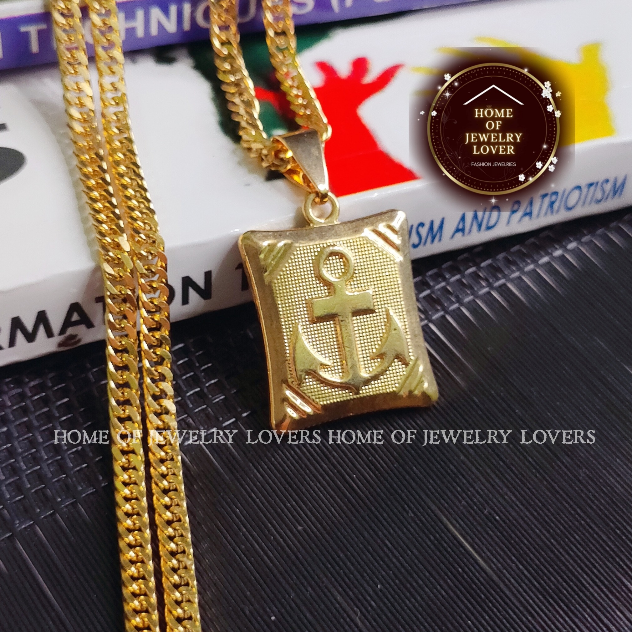 10k gold Anchor necklace for men 