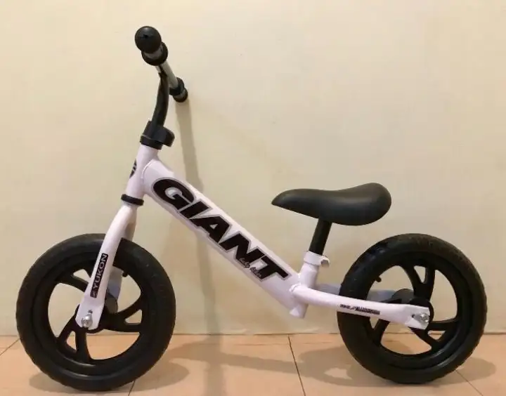 giant strider bike