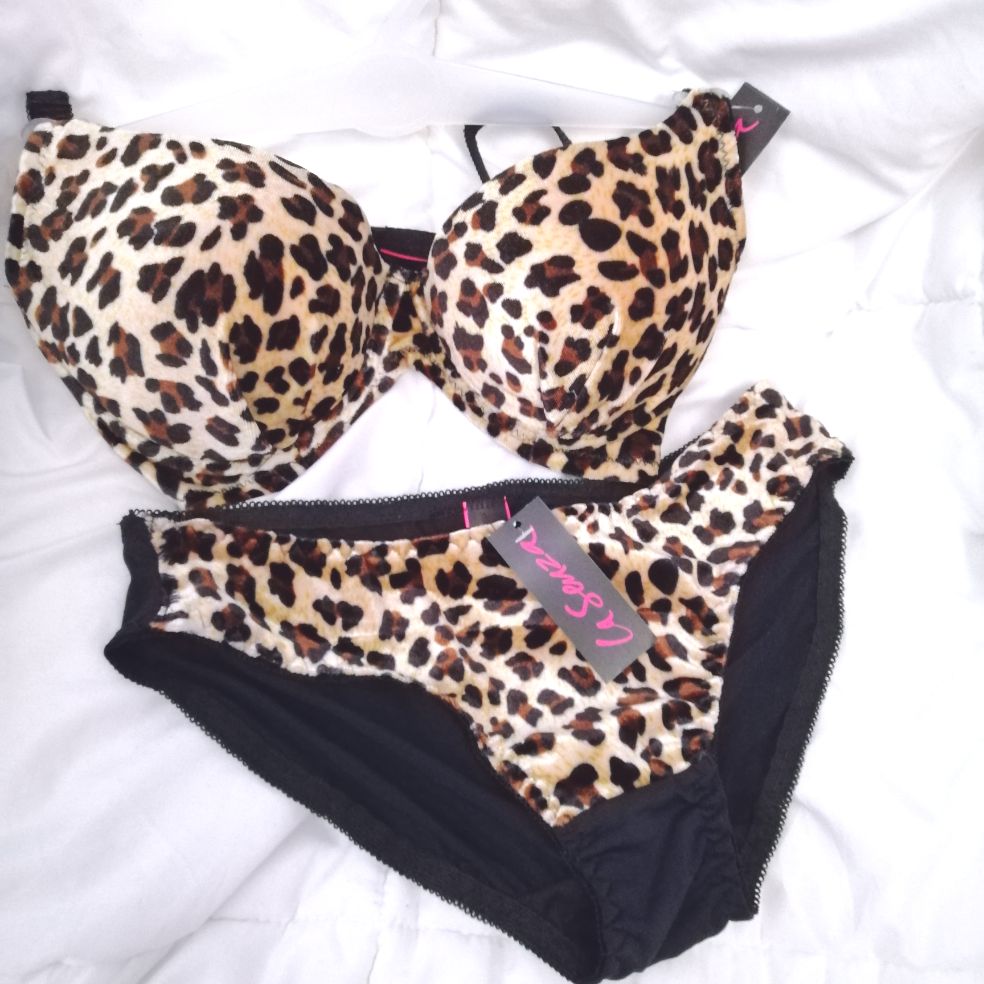 la senza bra and panty sets