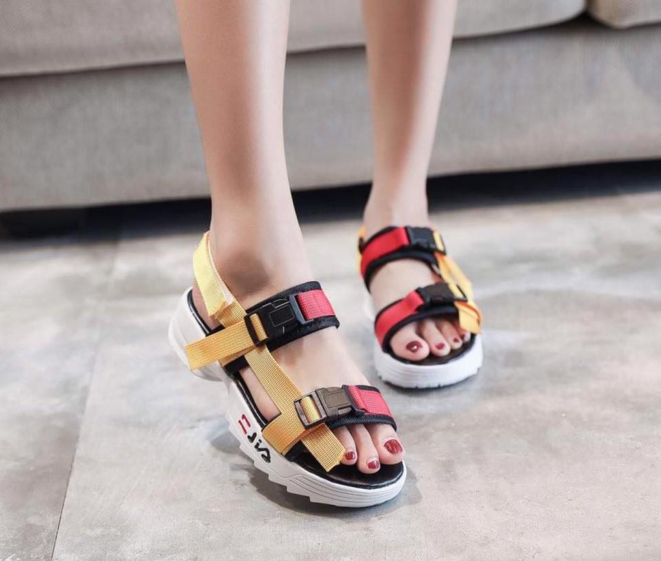 sport platform sandal