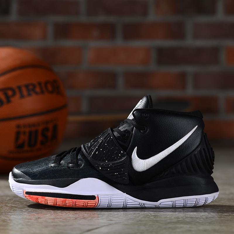 Kyrie all black basketball hot sale shoes