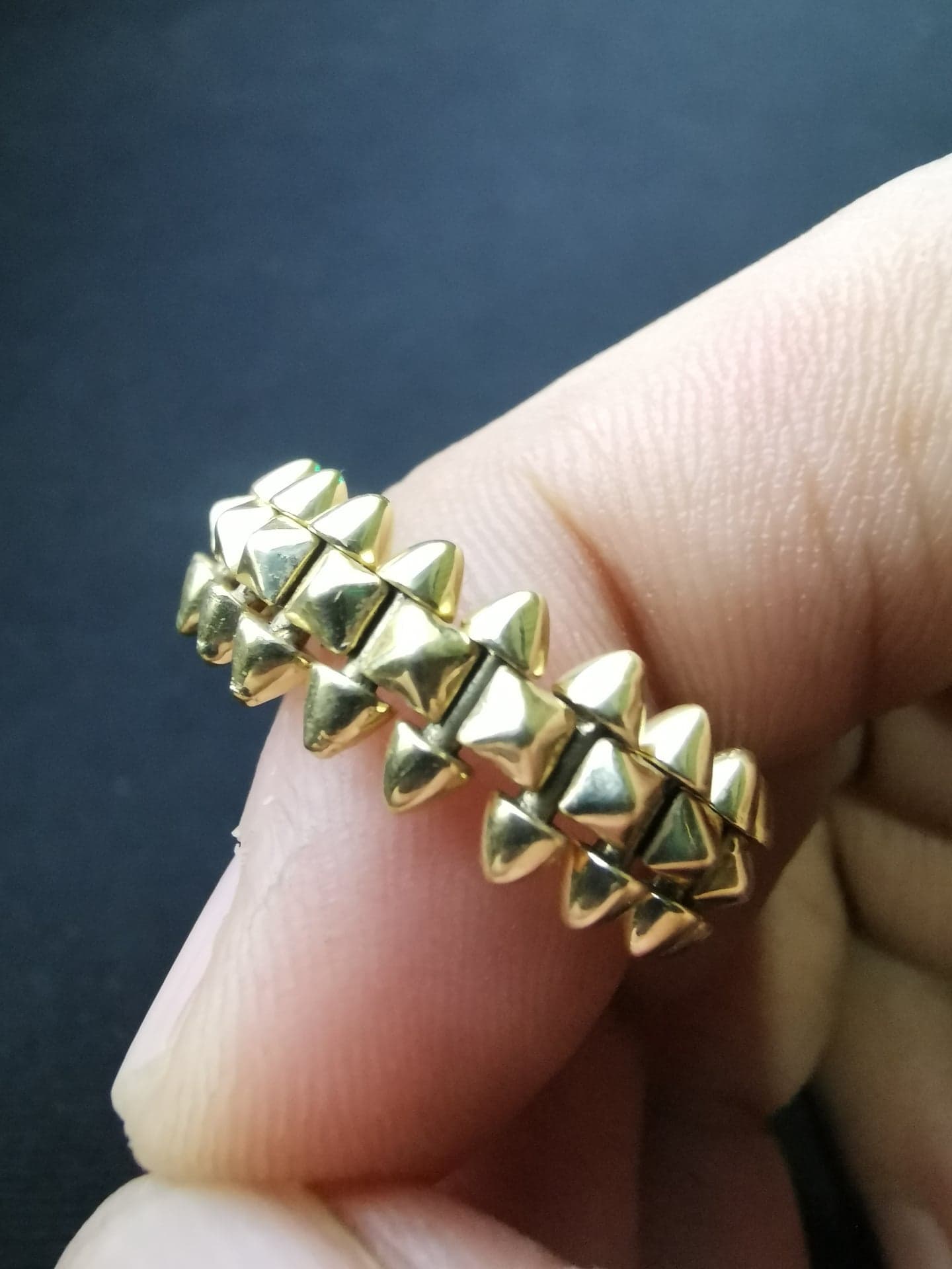 clash de cartier ring yellow gold