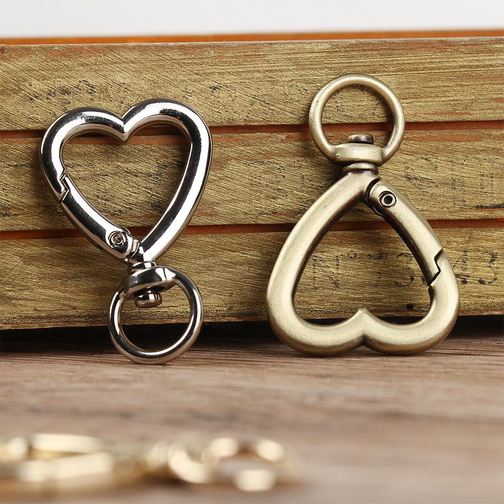 UMJVOV SHOP High quality Zinc Alloy Hooks Plated Gate Heart Style Bag Belt Buckle Snap Clasp Clip Spring Ring Buckles Purses Handbags Carabiner