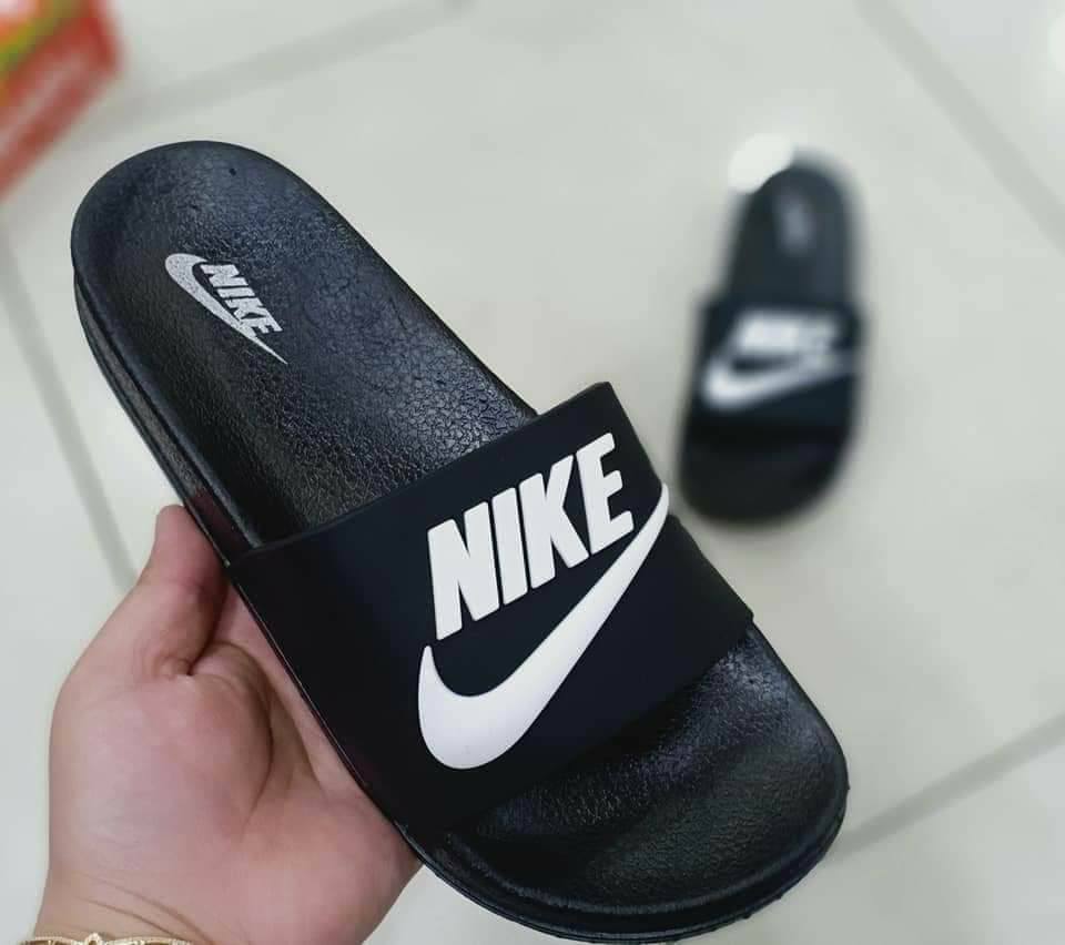 nike rubber slippers