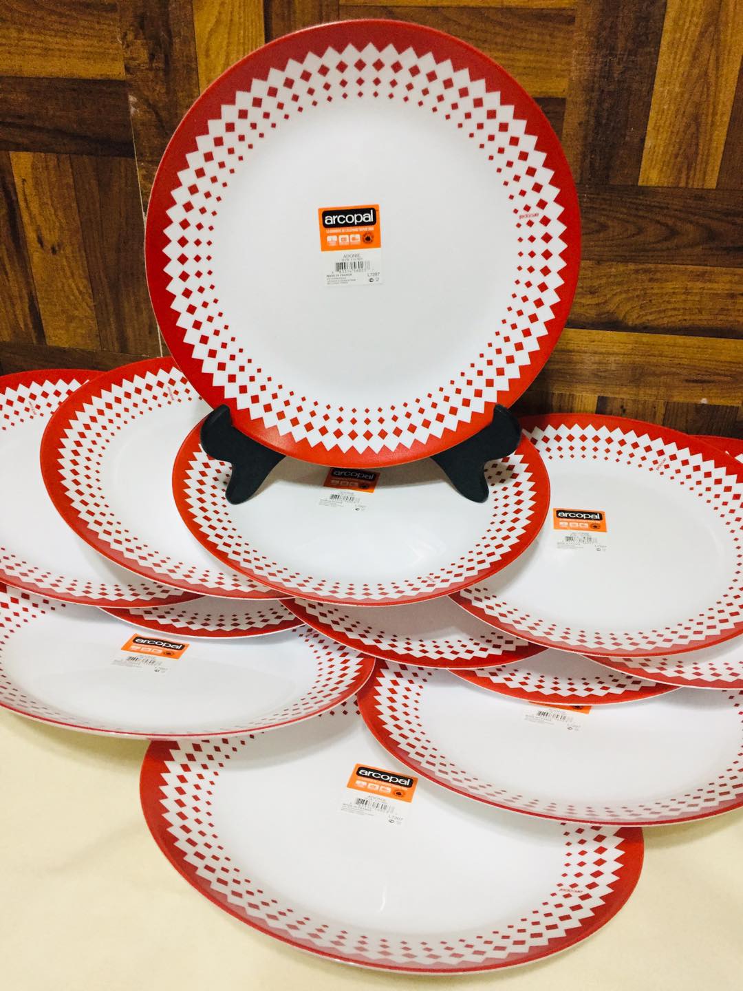 ARCOPAL DINNER PLATES MADE IN FRANCE 25CM SET OF 12 MICROWAVABLE FULLY
