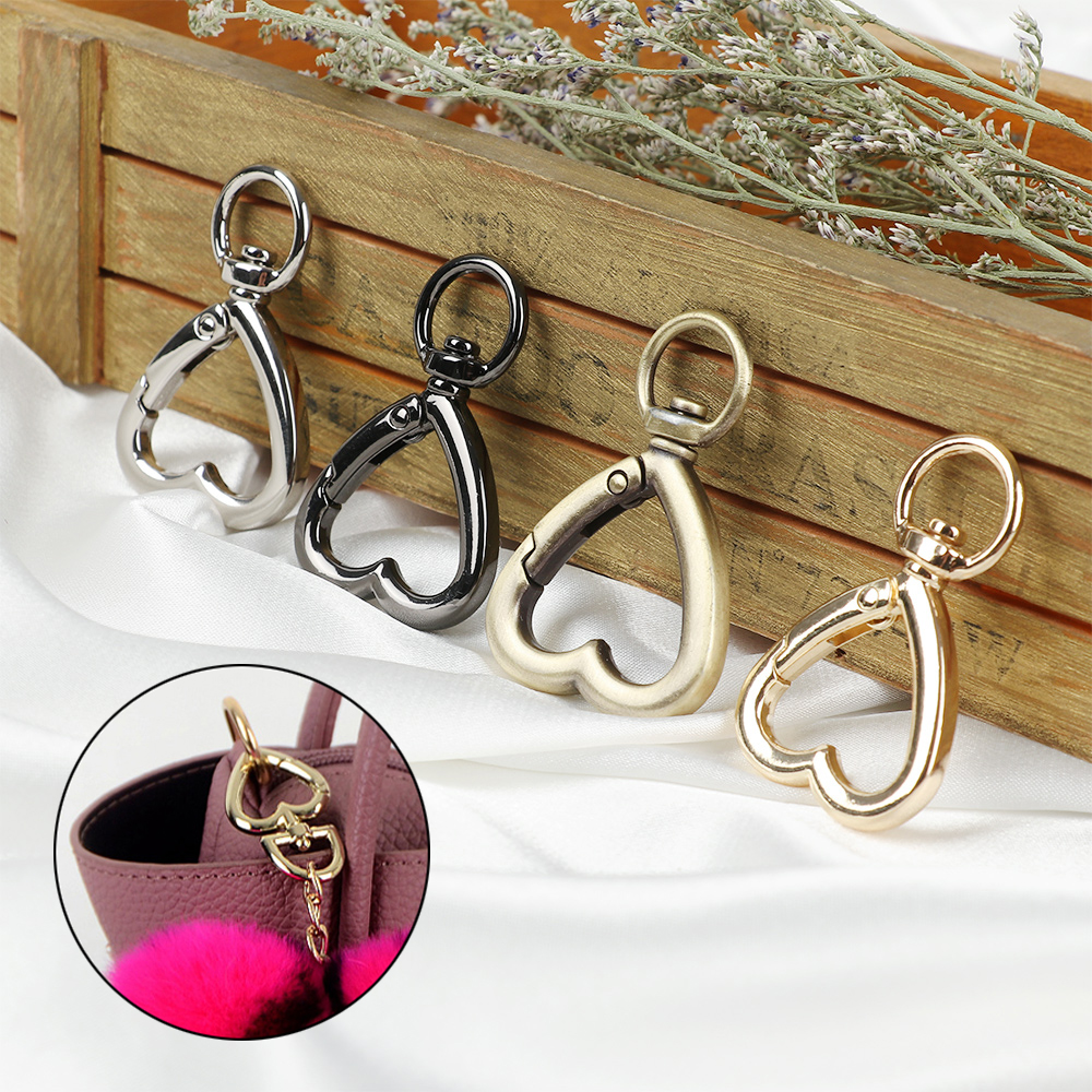 TIANNIANBU High quality Zinc Alloy Hooks Heart Style Plated Gate Purses Handbags Carabiner Spring Ring Buckles Bag Belt Buckle Snap Clasp Clip