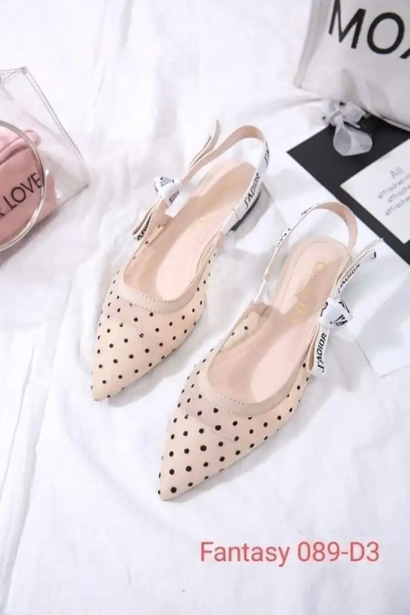 ladies dressy flat sandals