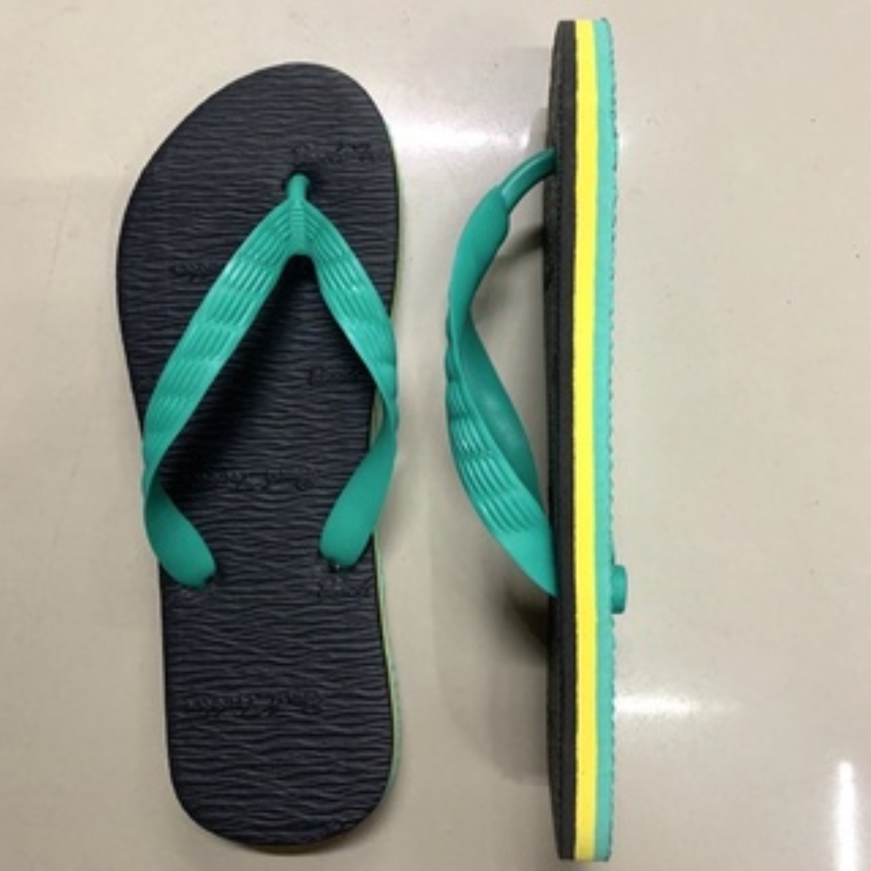 Best Walk brand Beachwalk Slippers for Men's and Women's Nice Quality ...