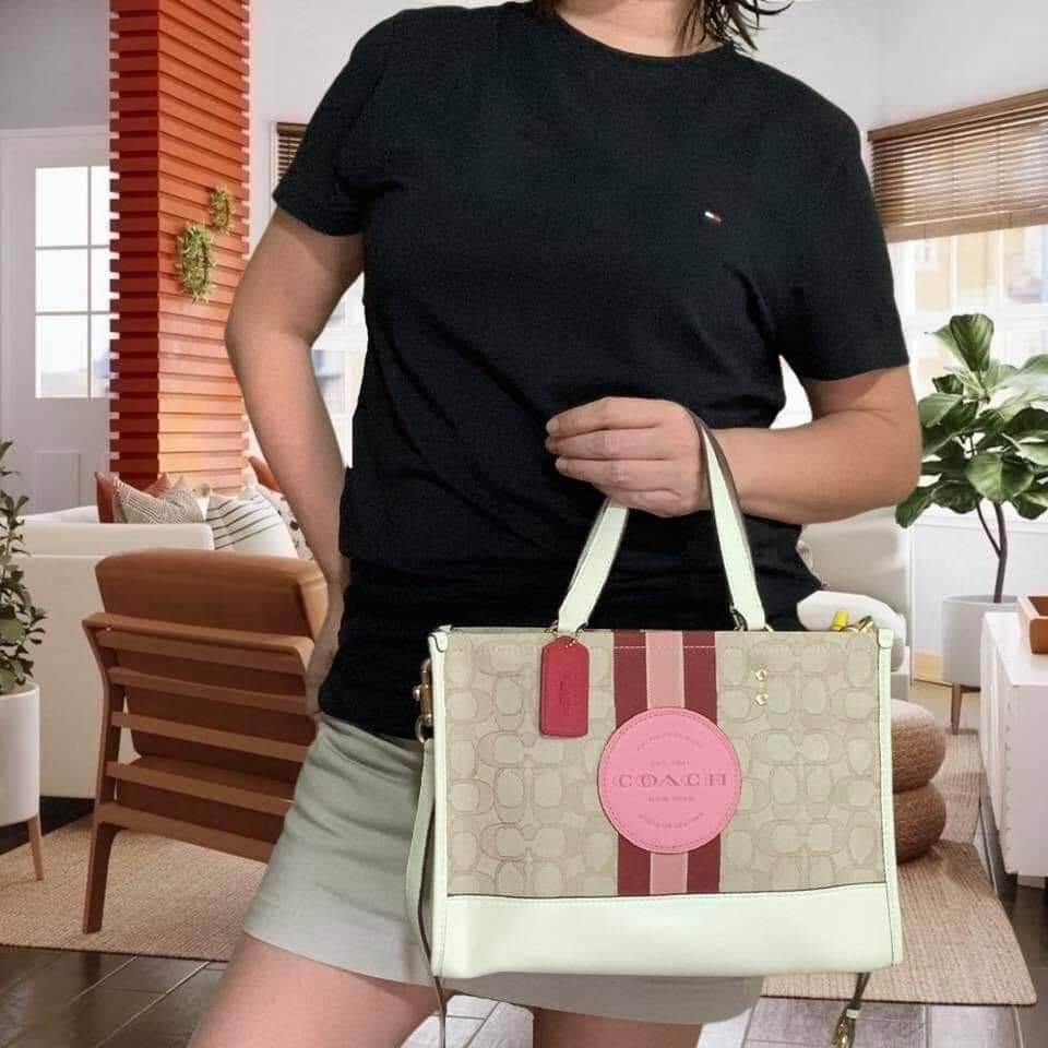 coach dempsey tote 30