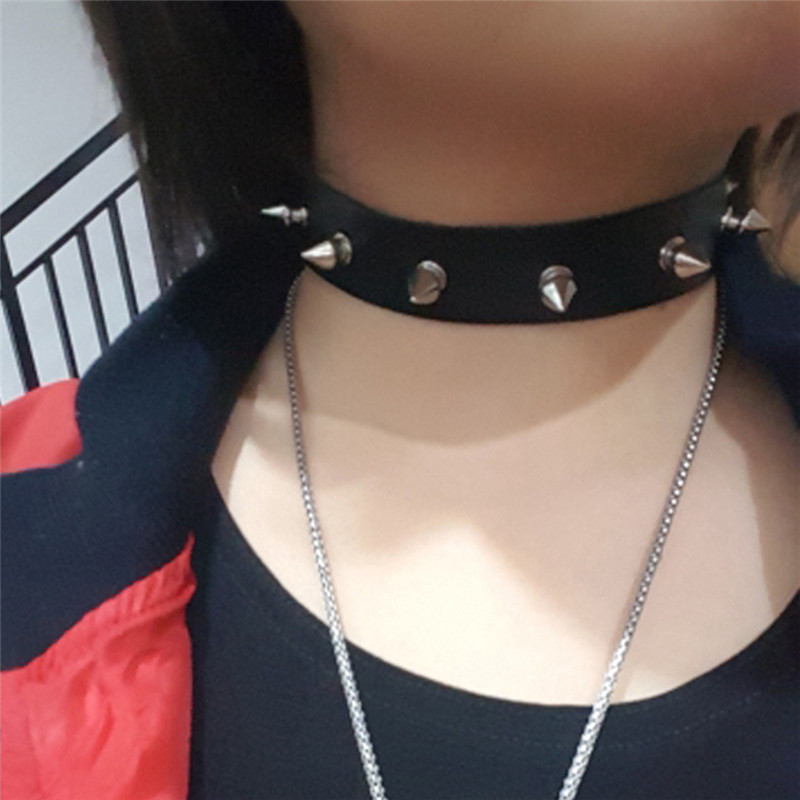 Women Punk Gothic Skull Leather Choker Collar Necklace Jewelry Rivet Buckle
