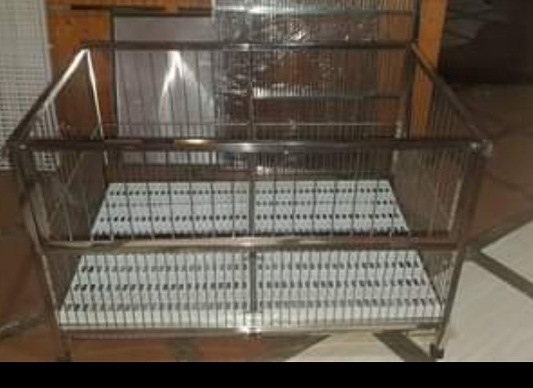 whelping cage