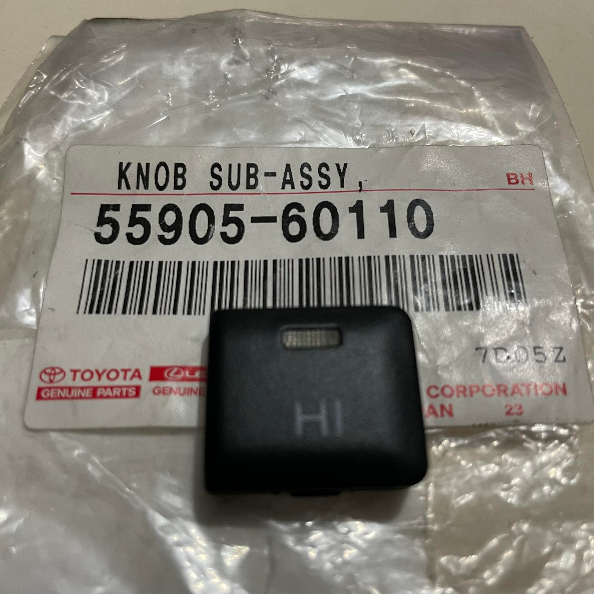 ORIGINAL TOYOTA AC CONTROL PANEL "HI" SWITCH FOR TOYOTA LAND CRUISER 80