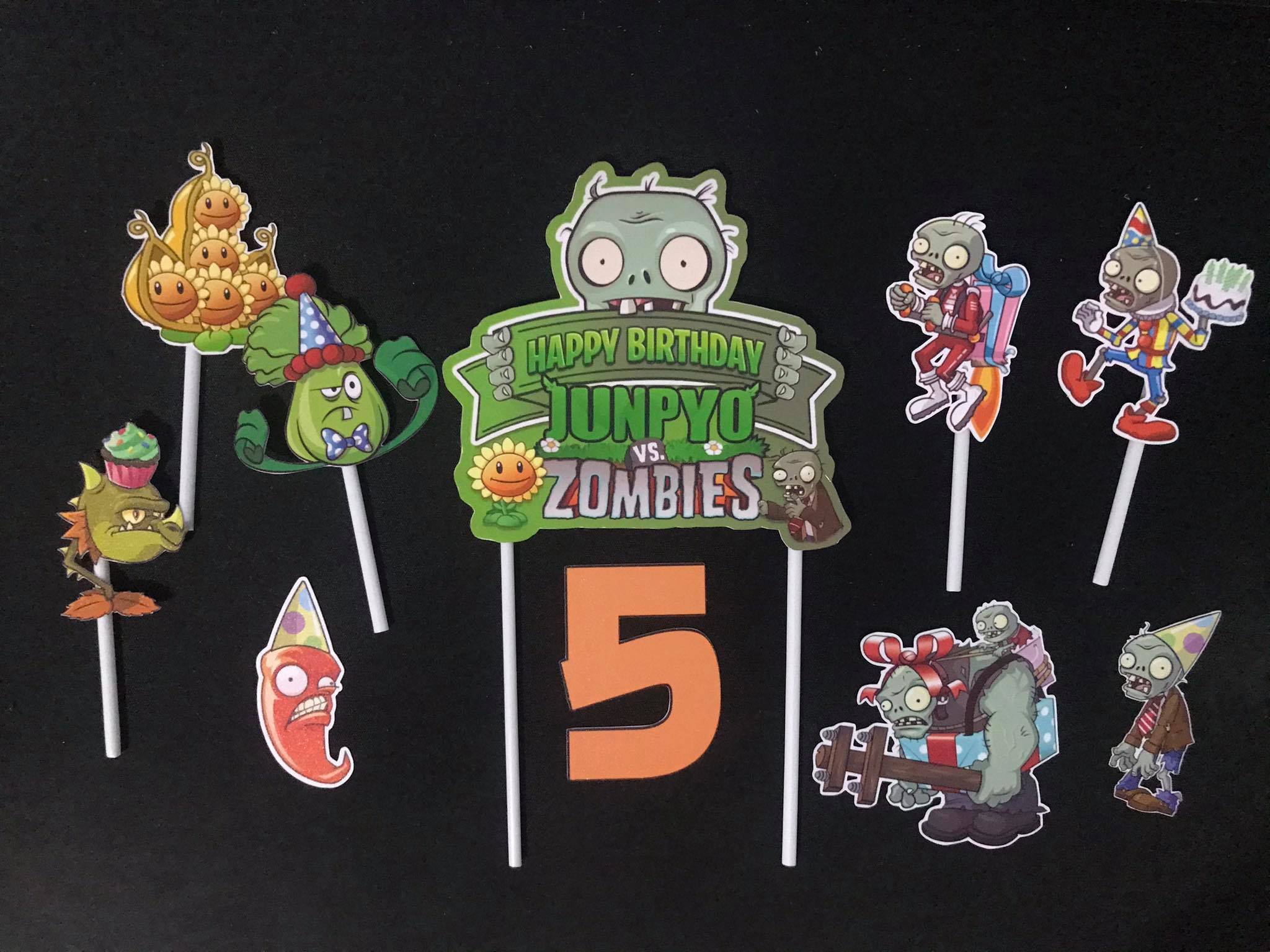 Plants Vs. Zombies Cake Toppers / 1 Set of Characters &amp; 1 Birthday ...