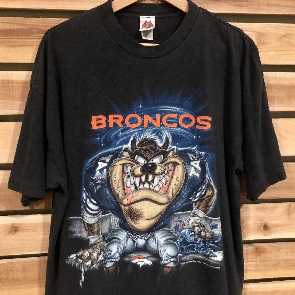 Gildan, Shirts, Vintage Denver Broncos Looney Tunes Tshirt Denver Broncos  Shirt Football Shir