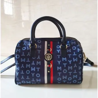 tommy hilfiger doctors bag