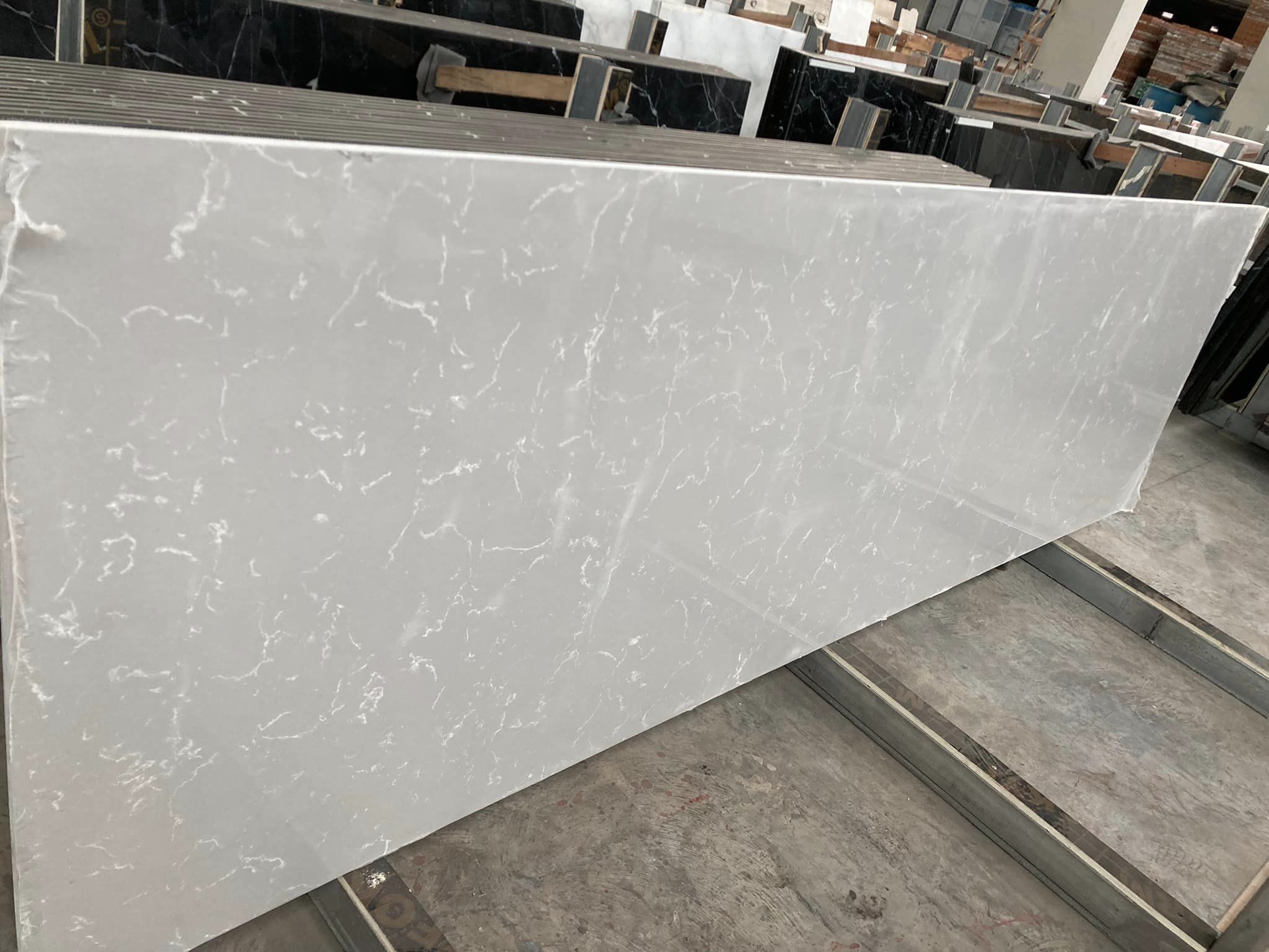 Quartz Countertop Carrara Grey 750*2440*15mm Quartz Stone Design