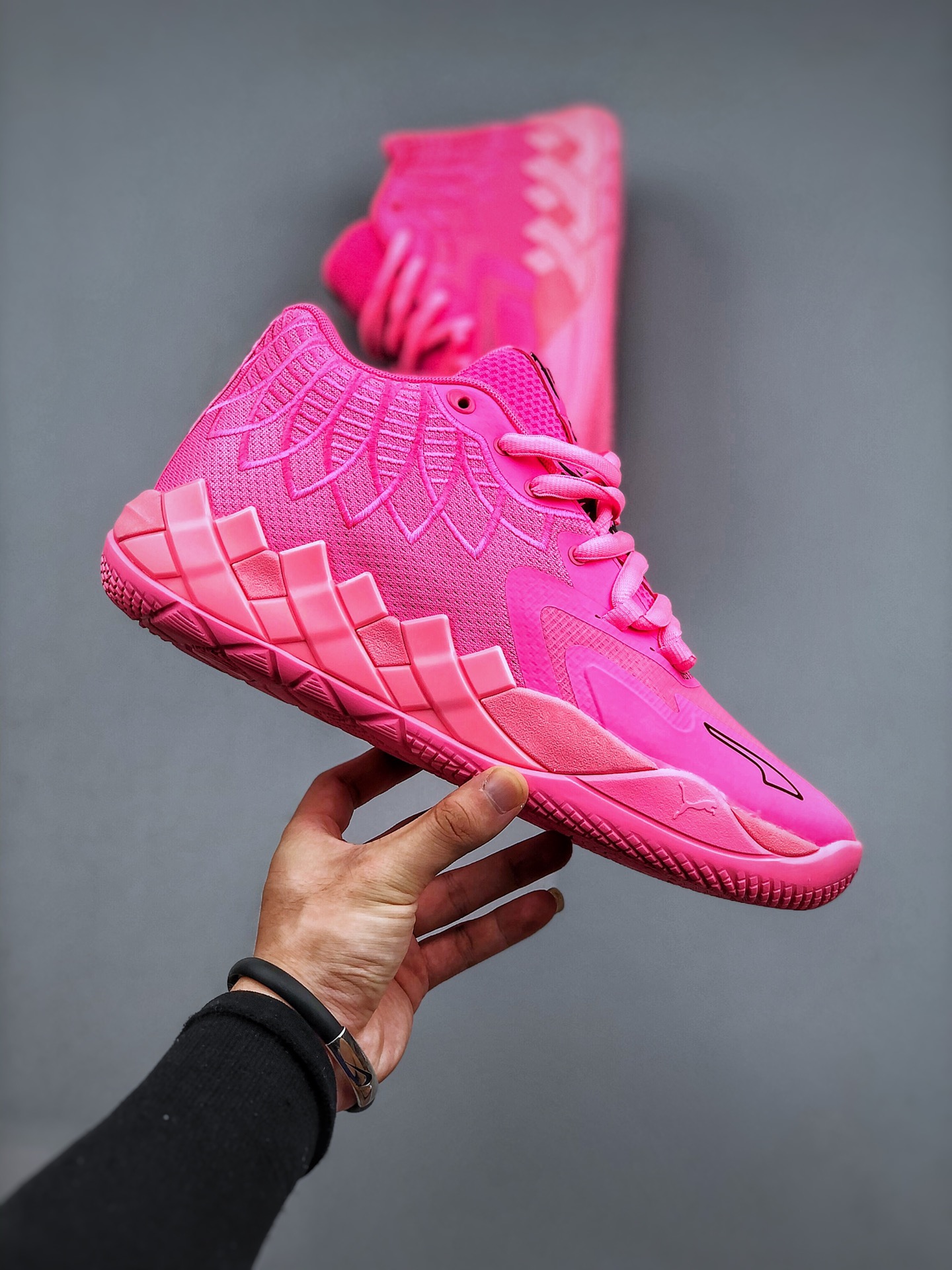 lamelo ball pink shoes