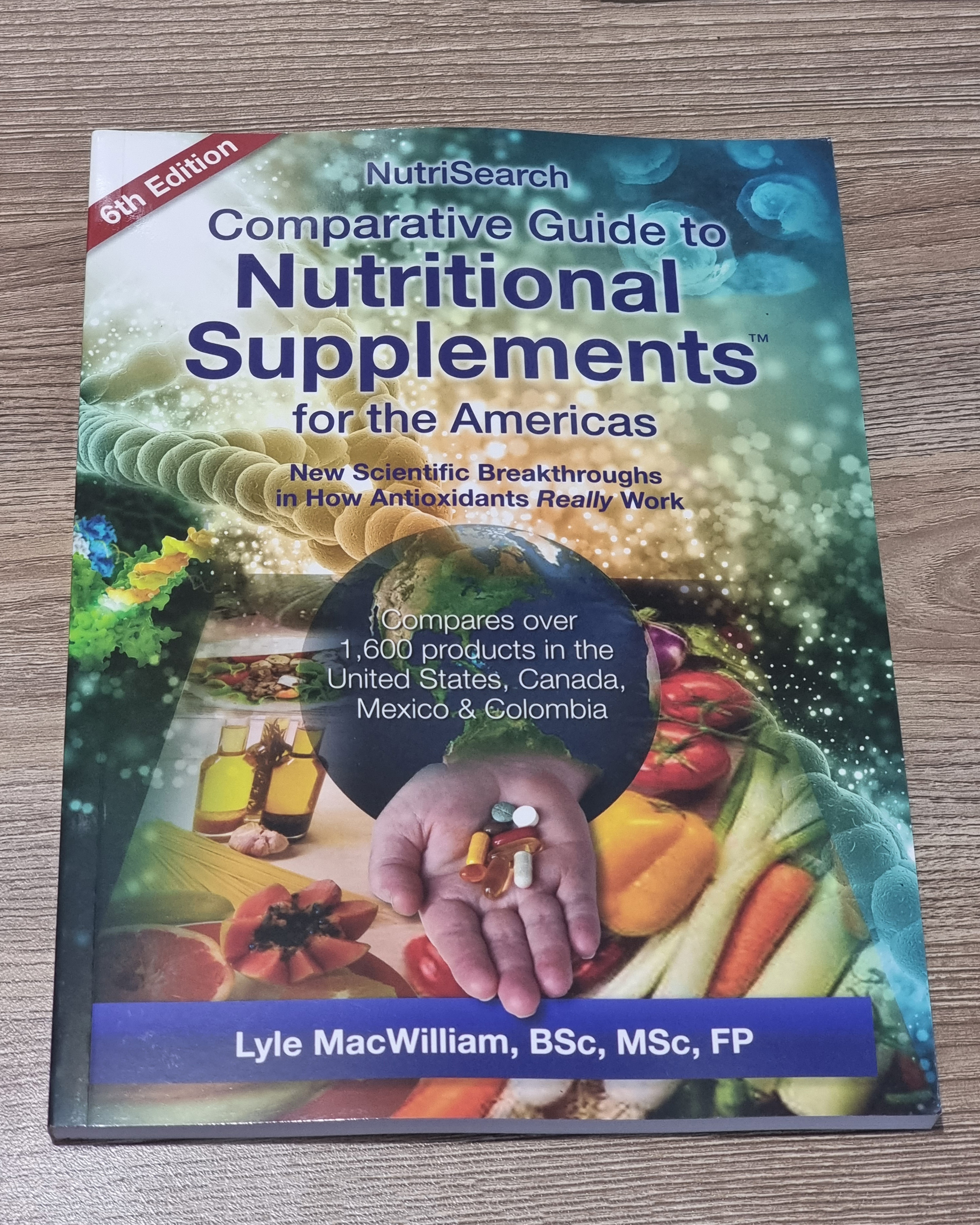 その他 Nutrisearch Comparative Guide to Nutritional Supplements: A Compendium of Products Available in the United States and  Comparative Guide to Nutritional Supplements: McWilliam, Lyle