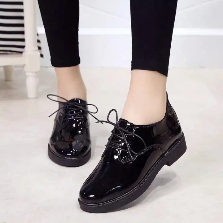 leather shoes female