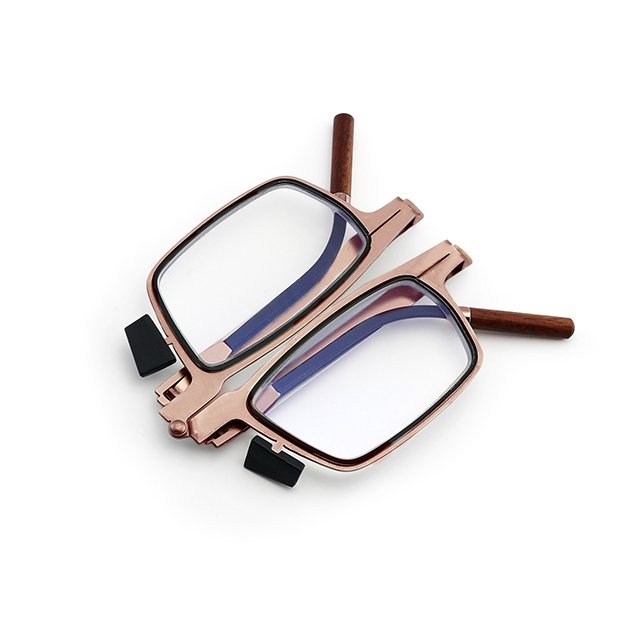 View of geegostudio 【Ready Stock】Folding Blue Light Blocking Portable Mobile ...