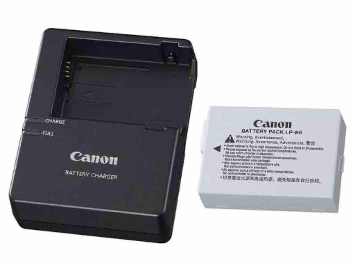 Canon LC-E8C E8C charger for Battery LP-E8 Camera 550D 650D 600D 700D