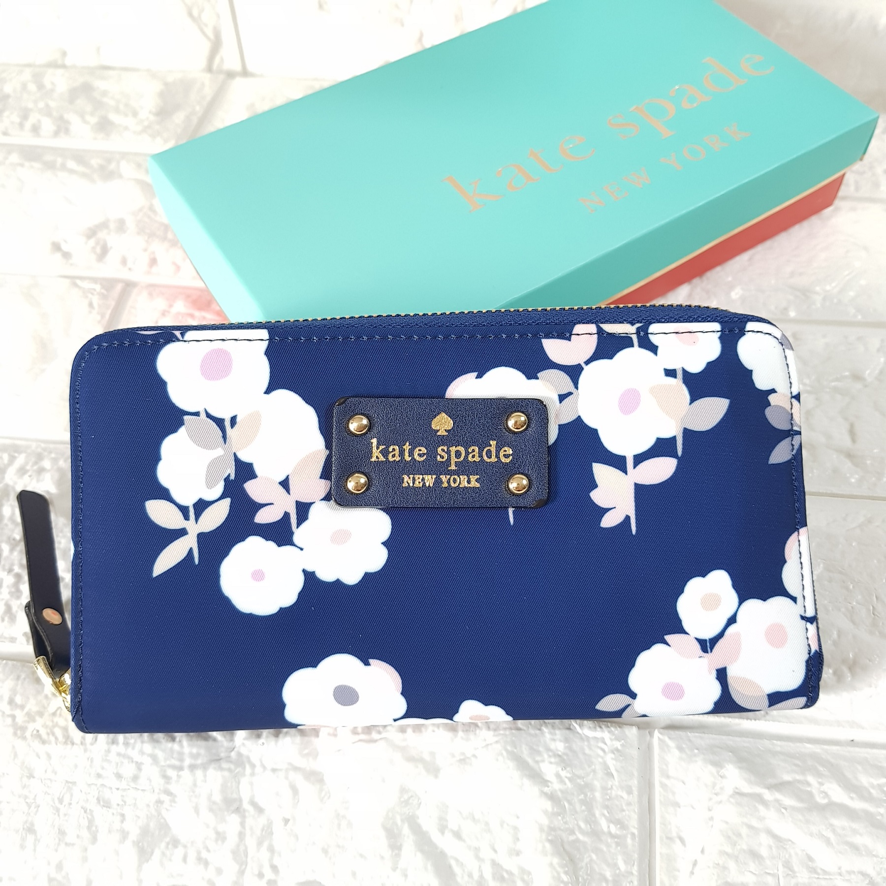 Kate Spade Classic Lyla Wallet - Floral Print in Blue Nylon with Patch  Printed Logo | Lazada PH