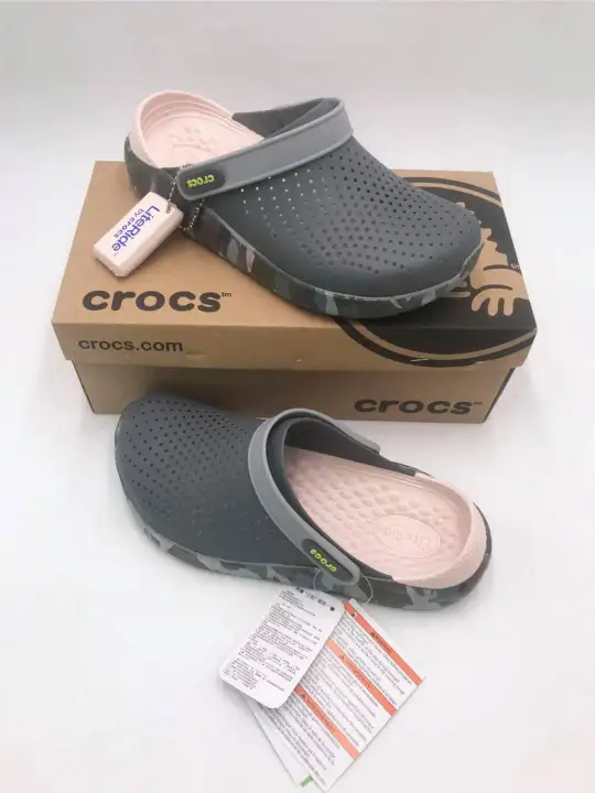 crocs camo flip flops