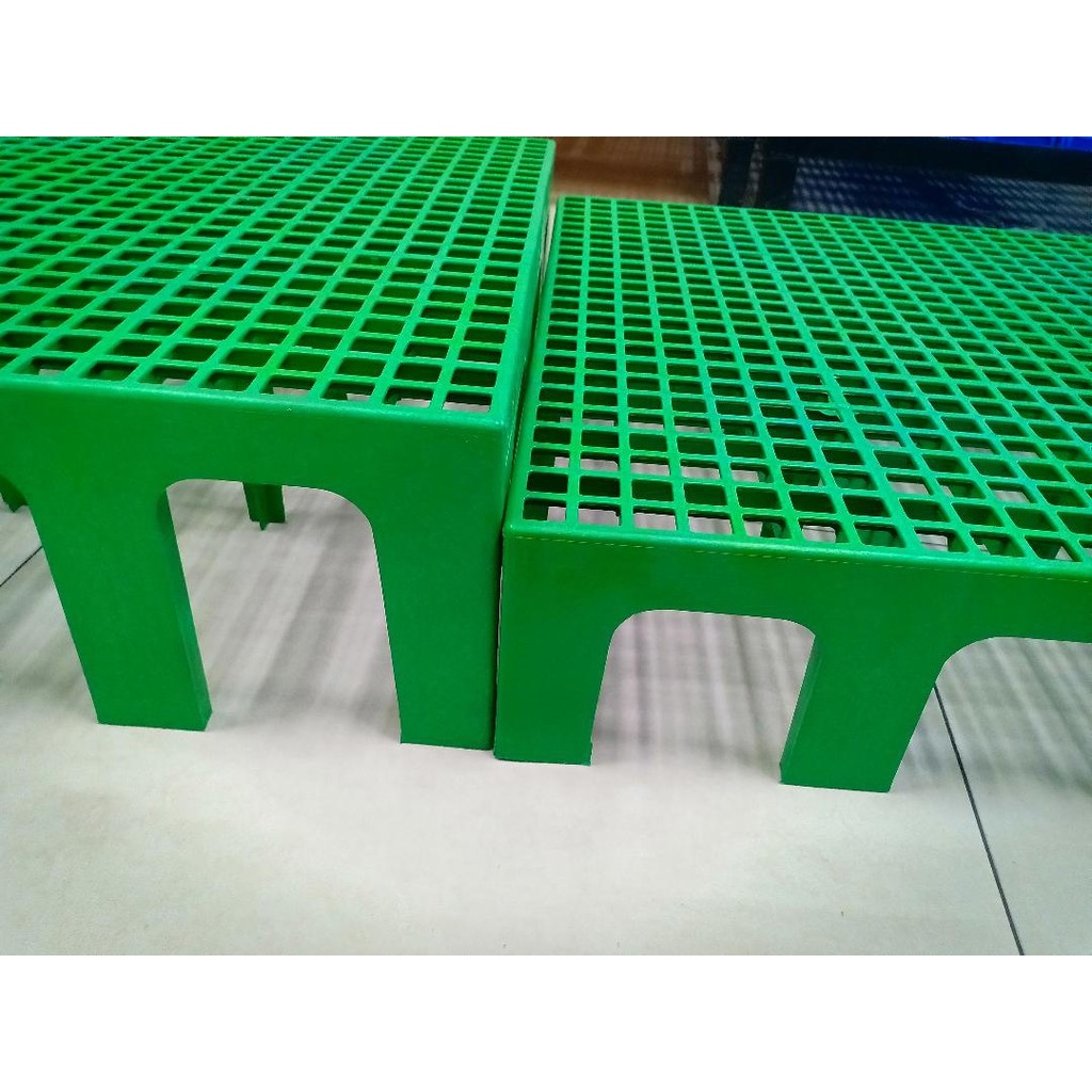 Plastic Matting 35x24x8 (1pc) w/24 stands Dog Mat Grade A Poultry Farm Slats Elevated matting