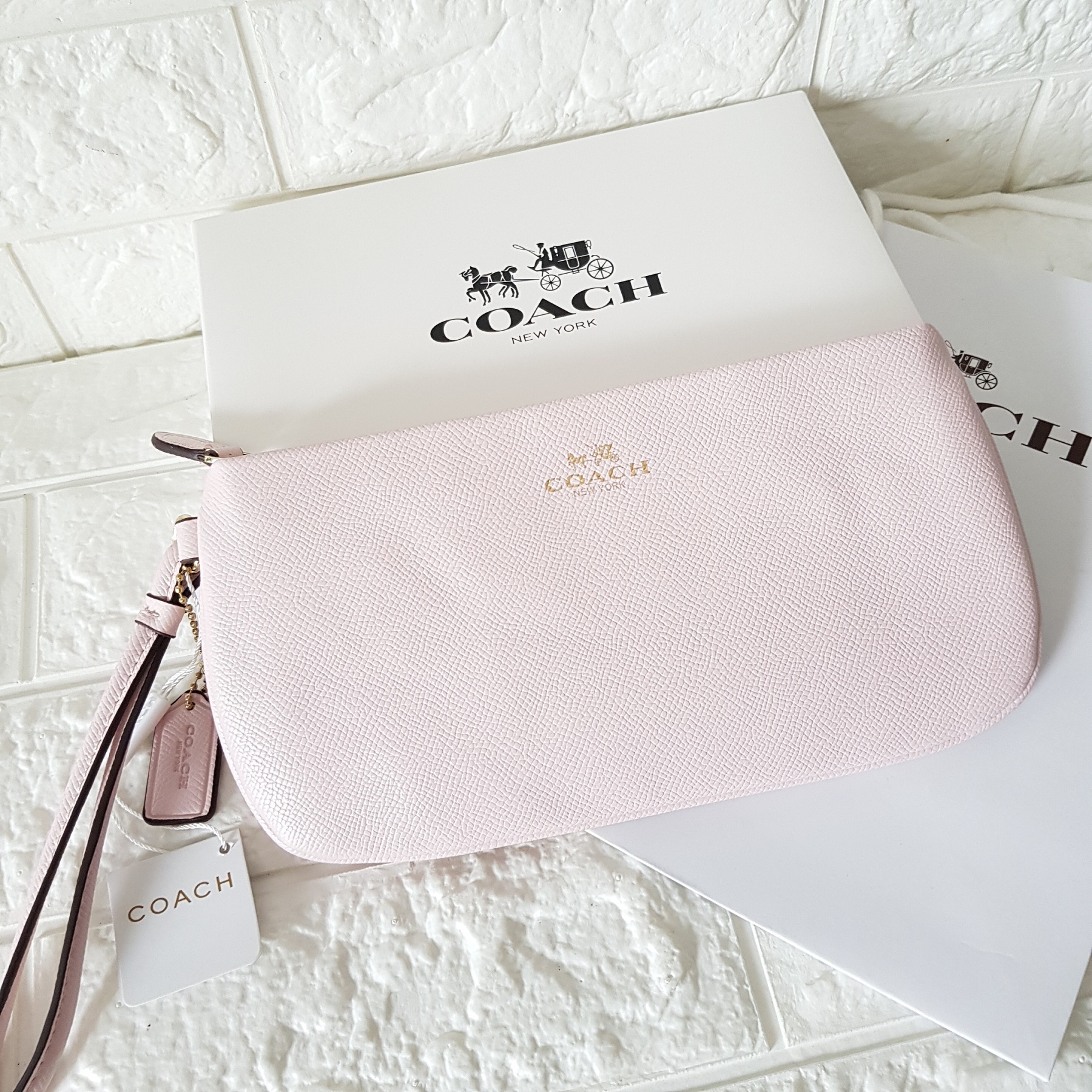 Coach F65748 Large Wristlet in Crossgrain Leather Signature Light