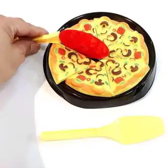 pizza cutting toy