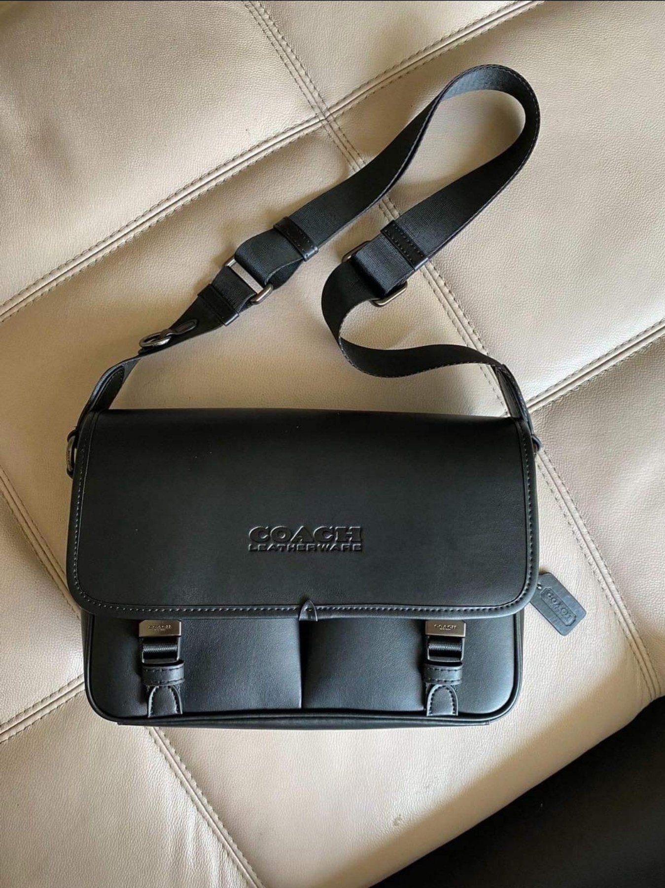 Coach C9157 League Messenger Bag in Black Soft Refined Calf Leather with  Speedclip Closure - Men's Sling Bag | Lazada PH