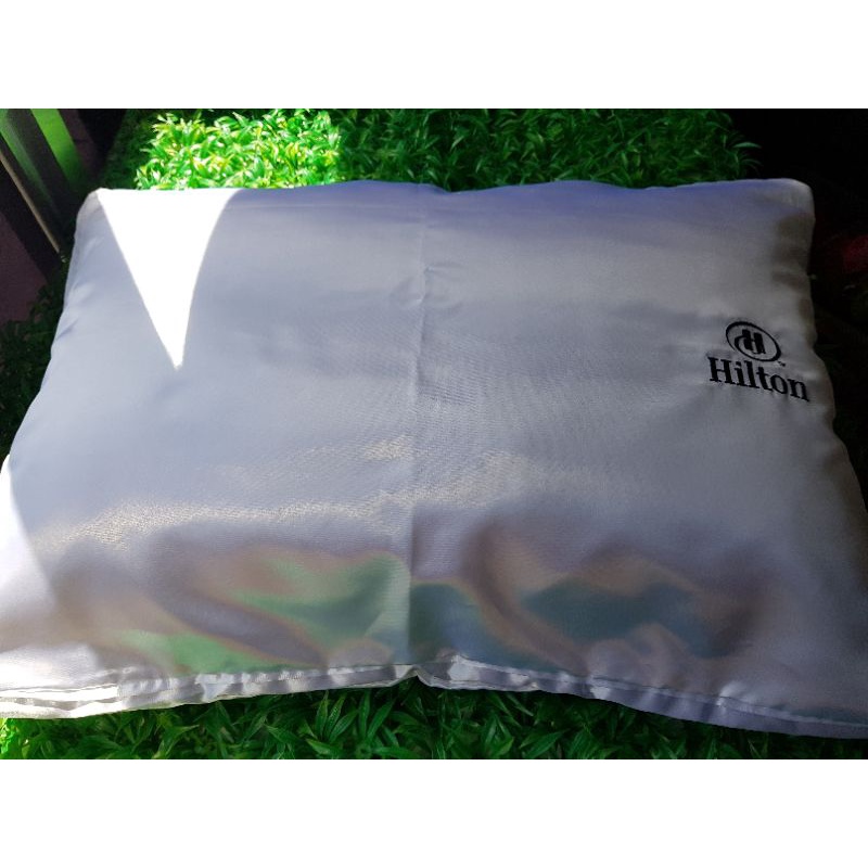 Hilton classic Goose feathers pillows 20x 30 inches 1.8kg Lazada PH