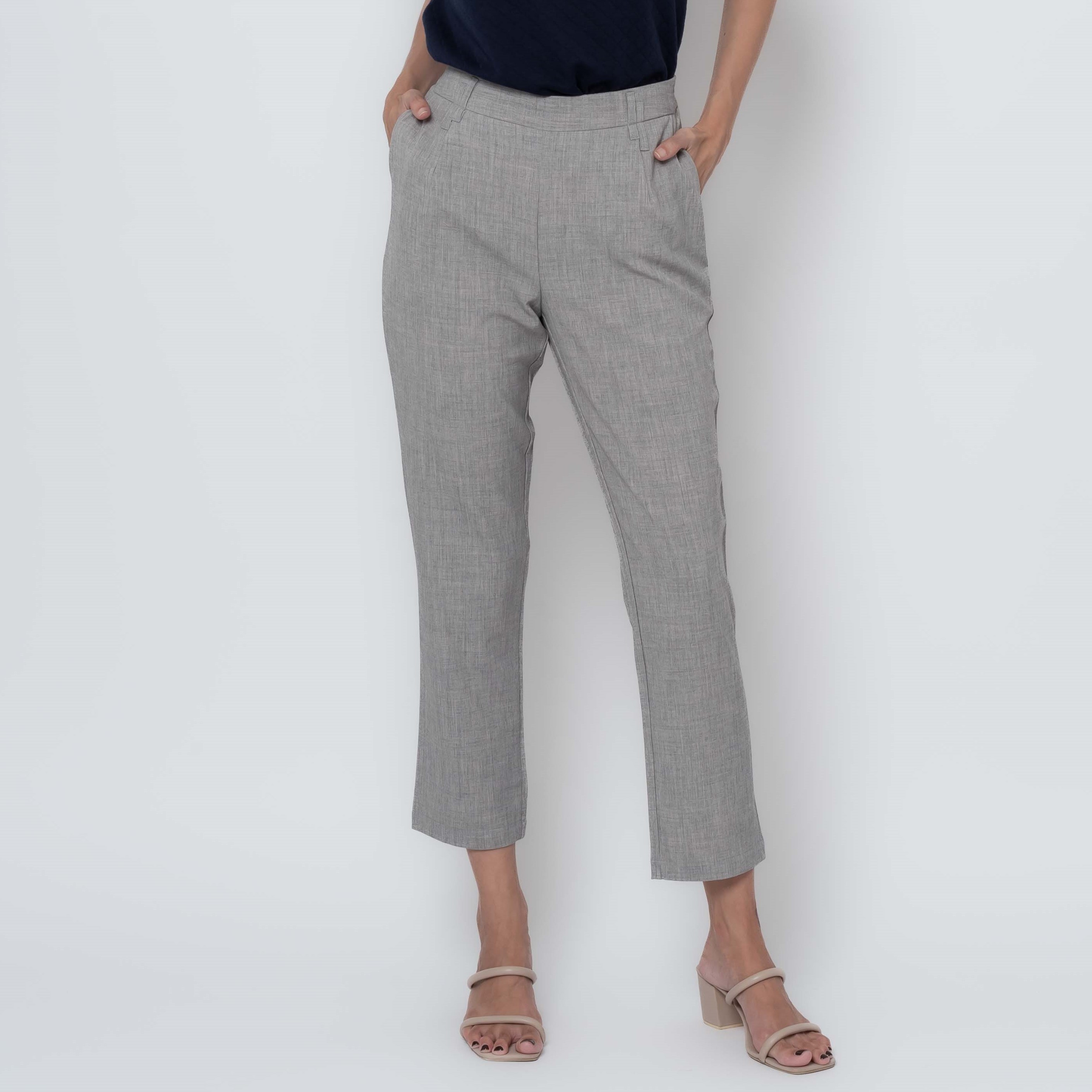 Casual Capri Pants With Pleated Tab Detail